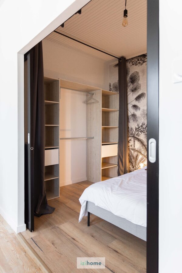 Bright and nice One bedroom on "rue Paradis) - Image 7