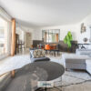 2 bdr apartment with balcony and private parking close to Castellane