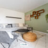 2 bdr apartment with balcony and private parking close to Castellane - Image 3