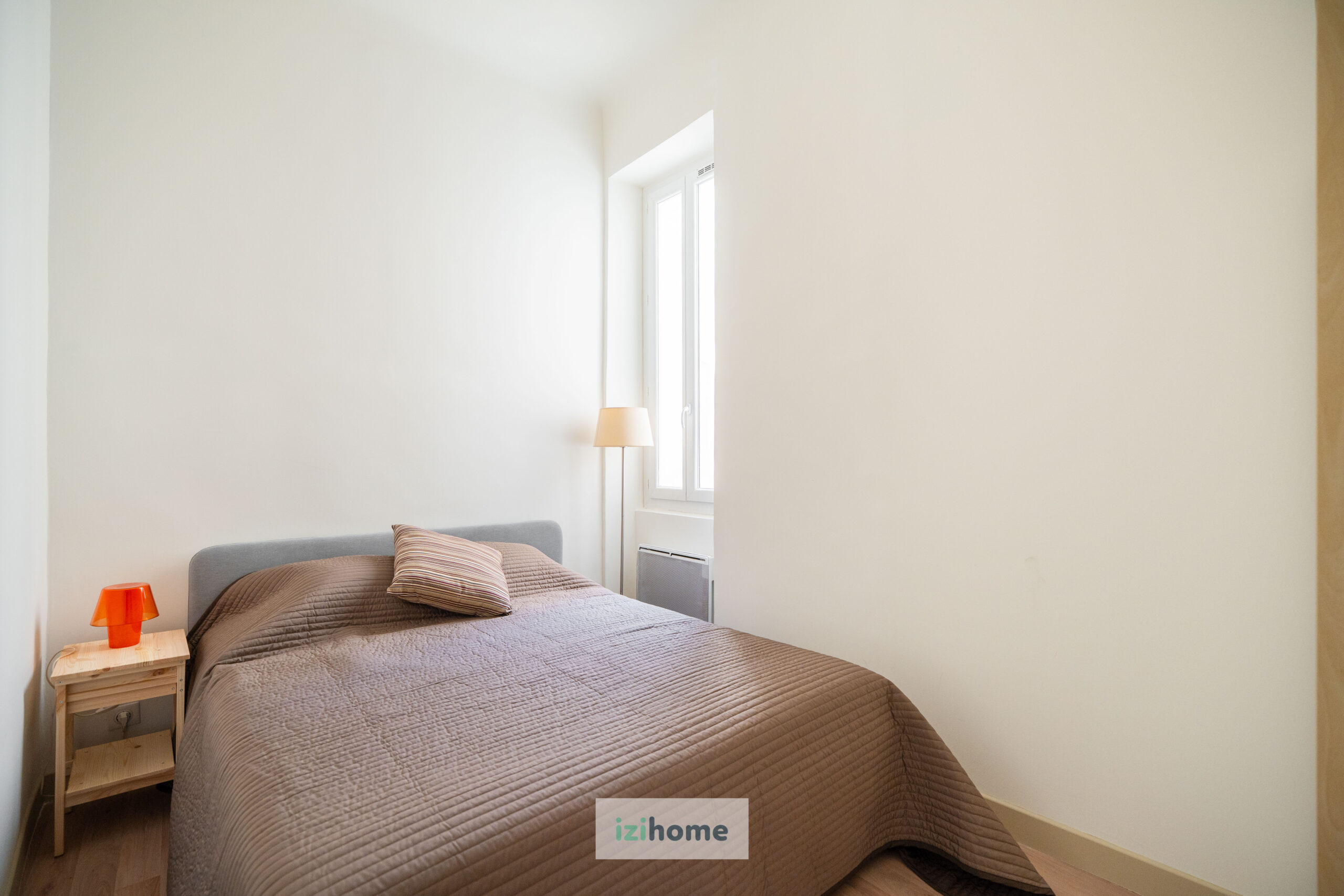 Bight One Bedroom apartment - close to "Vieux Port" - Image 5
